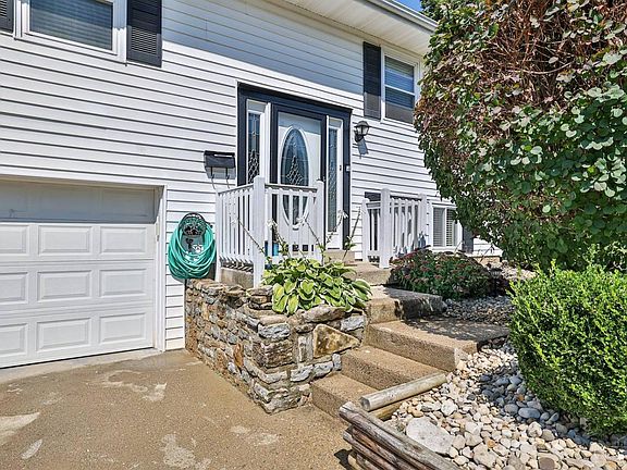 3rd image of 12173 Westerly Dr