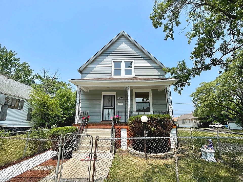1st image of 1504 W 73rd St