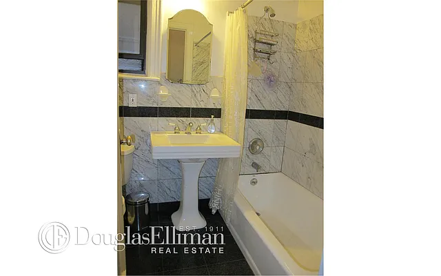 Rented by Douglas Elliman | media 39
