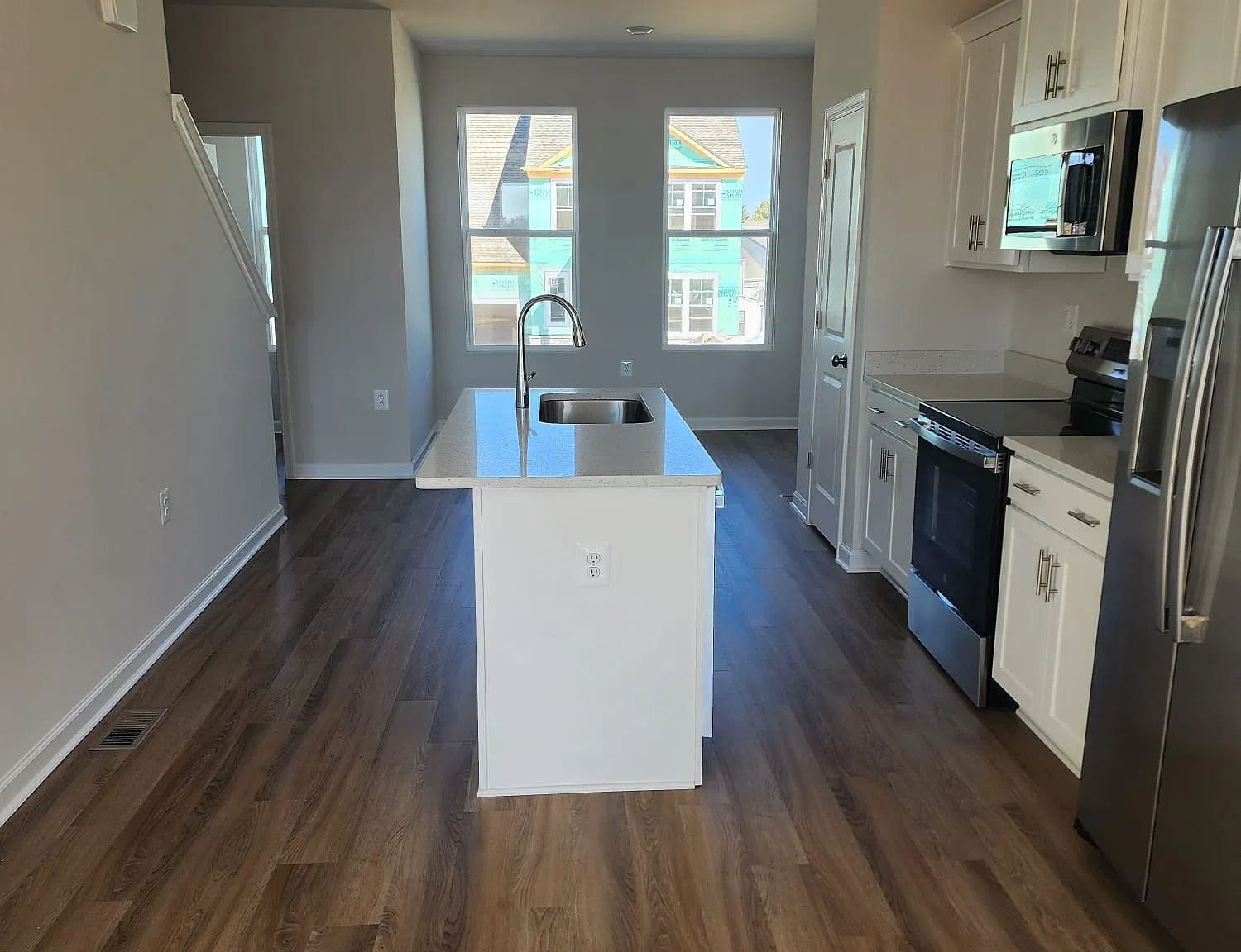 2 bed, 2.5 bath, 1500 sqft, $1,850 — Photo 4