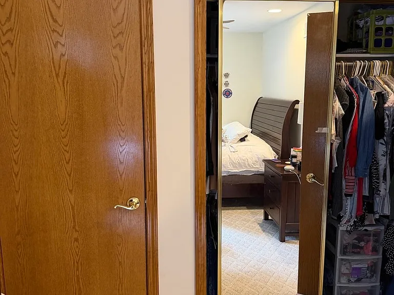 1354 W George St #1 — Photo 7