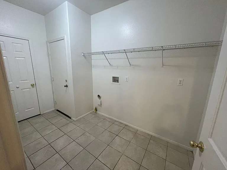 14190 Blackstone St — Photo 53