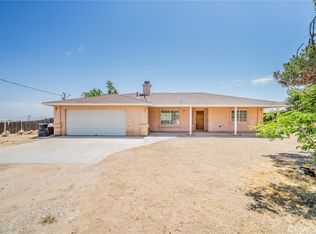 8417 Ailanthus St, Phelan, CA 92371