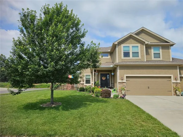 1406 Silhouette Dr, Kearney, MO 64060
