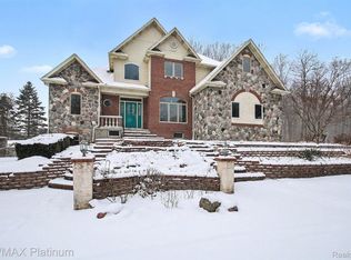 5245 Fleming Rd, Fowlerville, MI 48836