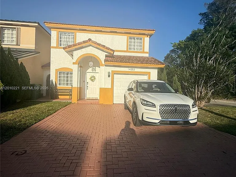 14353 SW 134th Ct — Photo 1