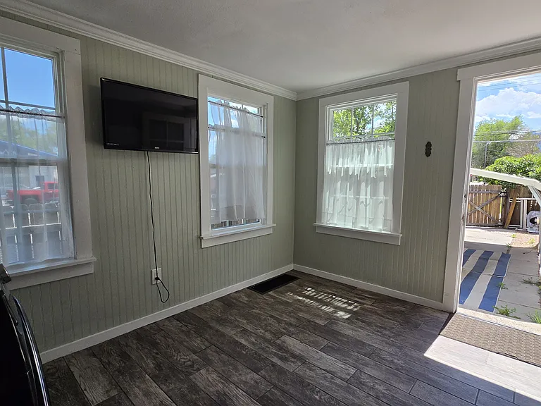 1801 W Colorado Ave — Photo 23