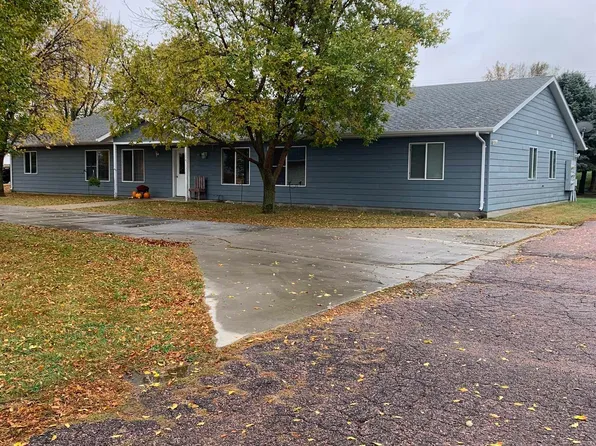 104 N Park Ave, Colton, SD 57018