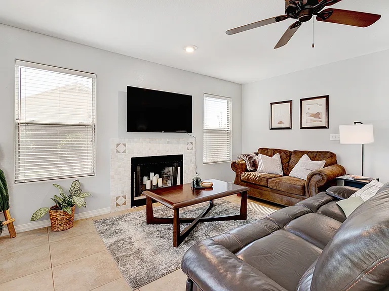 7801 W Crocus Dr — Photo 14