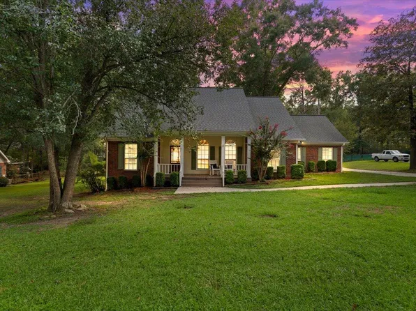 15 Rockwood Dr, Hattiesburg, MS 39402