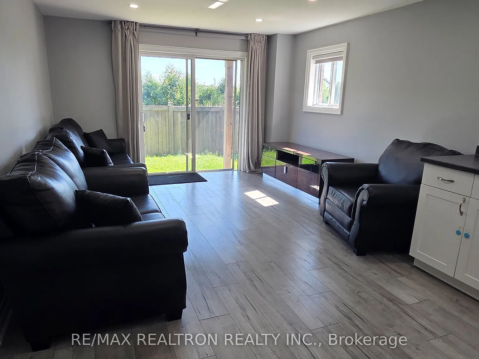 2 bed, $2,200 — Photo 2