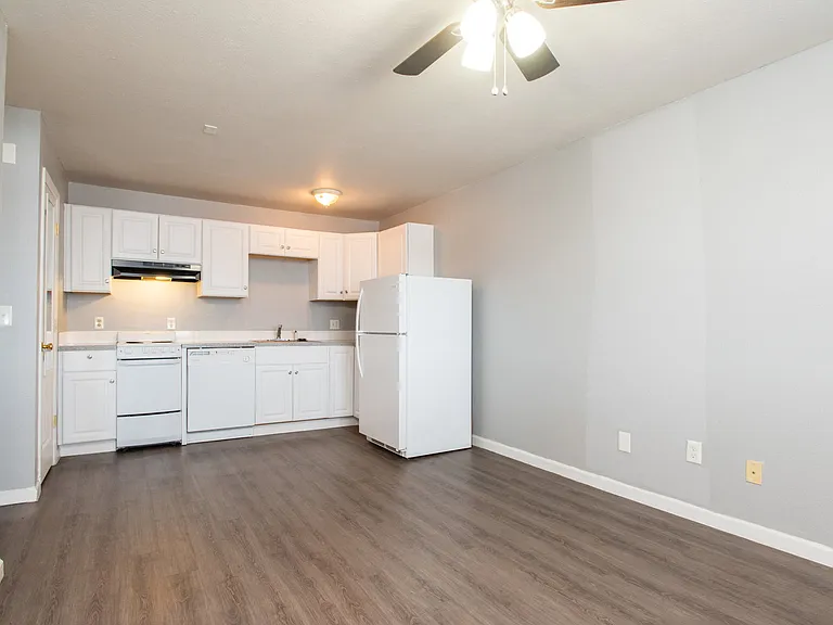 Brookside Apartments — Photo 5