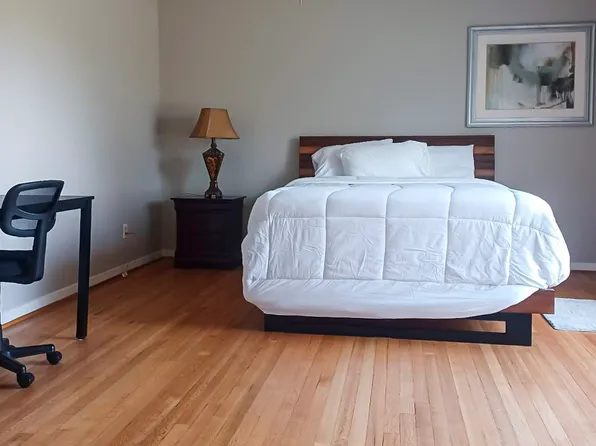(undisclosed Address), Houston, TX 77061