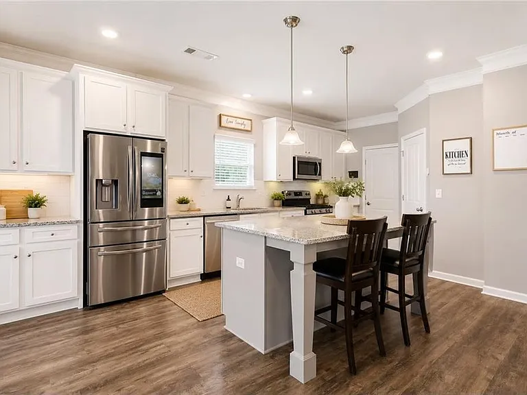 201 Cades Ct — Photo 8