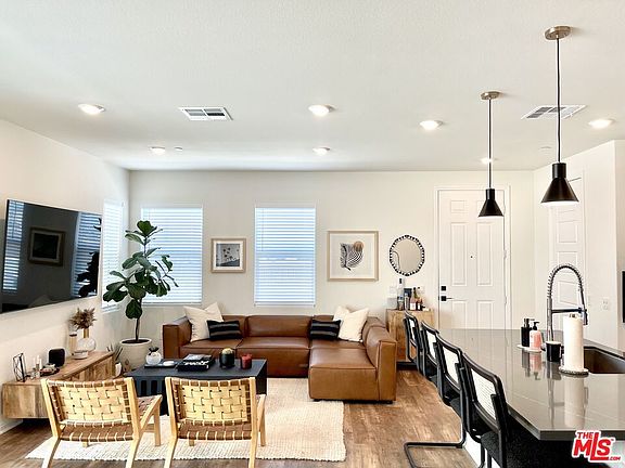 2nd image of 27482 Boulderview Way