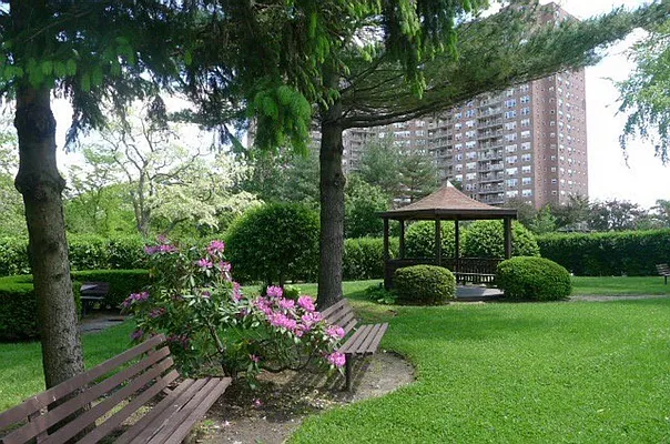 Sold by Robert E. Hill  | media 20