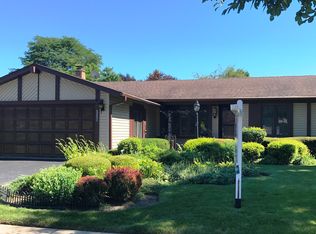 253 Brighton Rd, Elk Grove Village, IL 60007