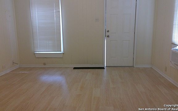 3rd image of 108 Dickey Ave