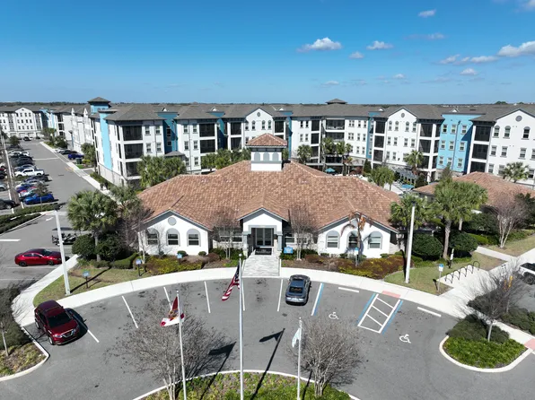 Bayfront On Sand Lake