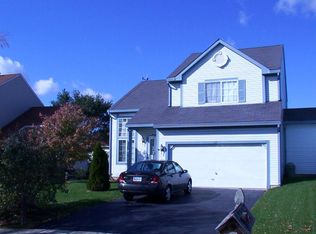 62 E Rustic Ln, Round Lake Beach, IL 60073