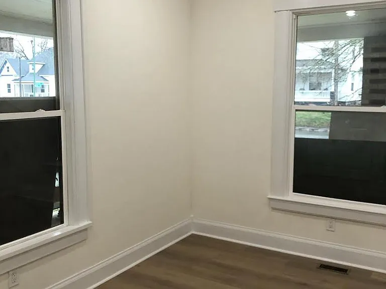 825 N Grant Ave #4 — Photo 3