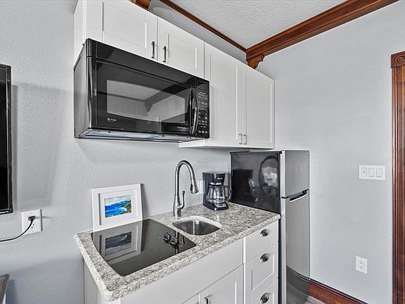 3rd image of 200 Ocean Crest Dr #237