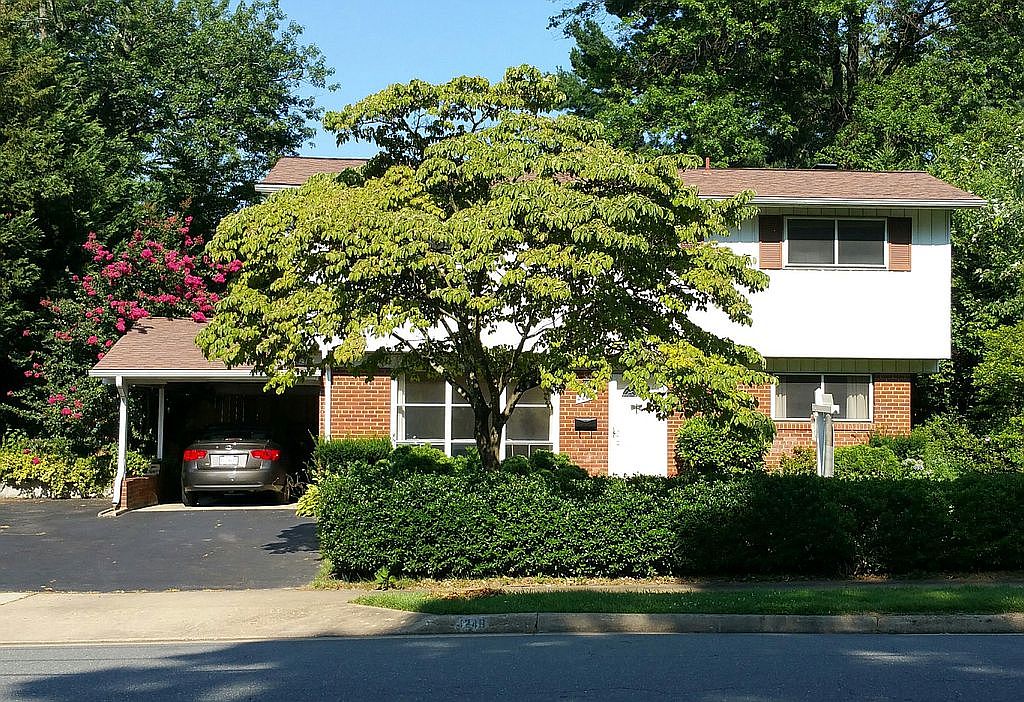 4240 Sideburn Rd, Fairfax, VA 22030 Zillow