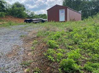 629 Needmore Rd, Chilhowie, VA 24319