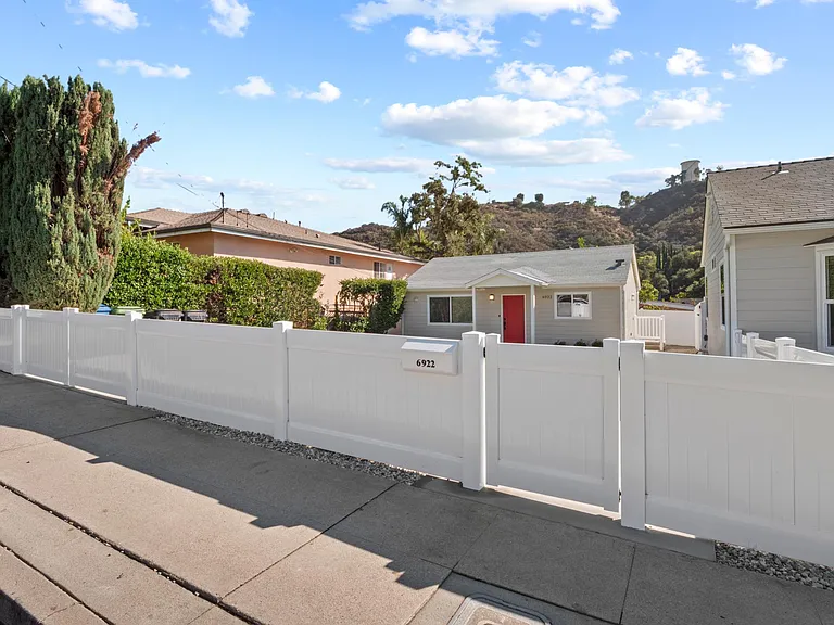 6922 Shadygrove St — Photo 13