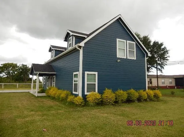 1207 Gayle Rd, Beasley, TX 77417