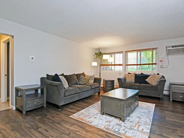 7318 22nd St W #114, Saint Louis Park, MN 55426