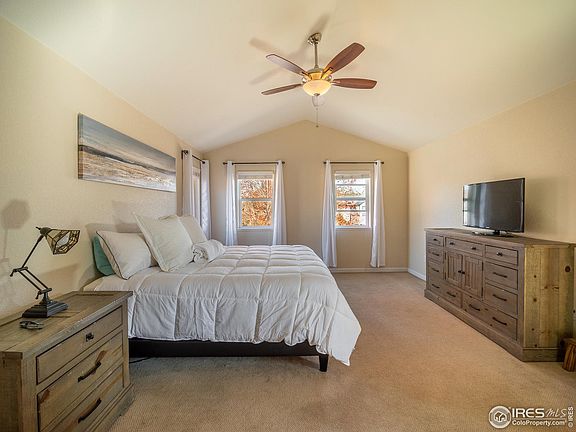 4th image of 321 Saint Ida Cir