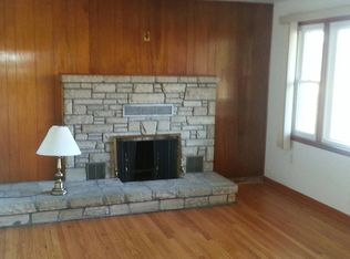 1613 Chestnut Dr, Severn, MD 21144