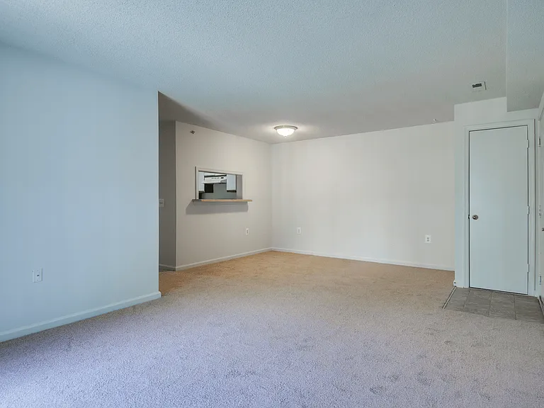 Chestnut Ridge Apartments — Photo 19