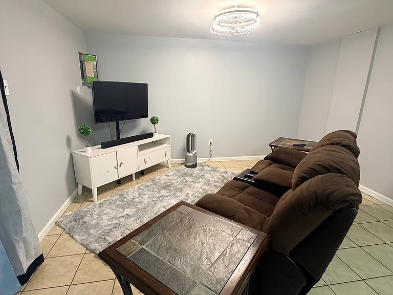 8290 White Pine Dr — Photo 3