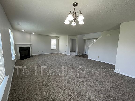 5th image of 1597 Whisler Dr