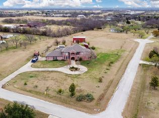 6028 Moss Rose Ln, Aubrey, TX 76227