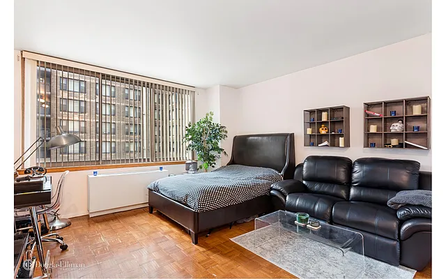 Rented by Douglas Elliman | media 29