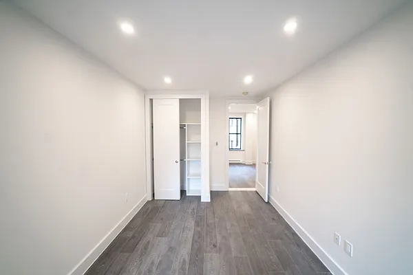 Rented by Heritage Capital Management LLC | media 27