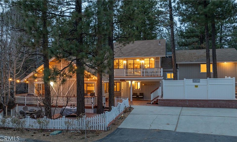 1st image of 42324 Paramount Rd