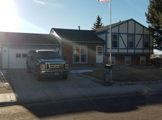 2470 Overland Rd, Laramie, WY 82070