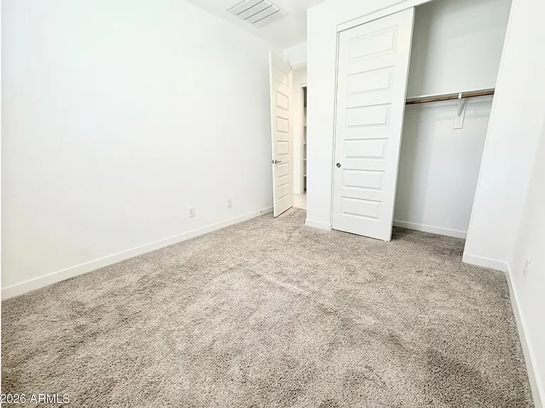 3807 S 65th Ave — Photo 17