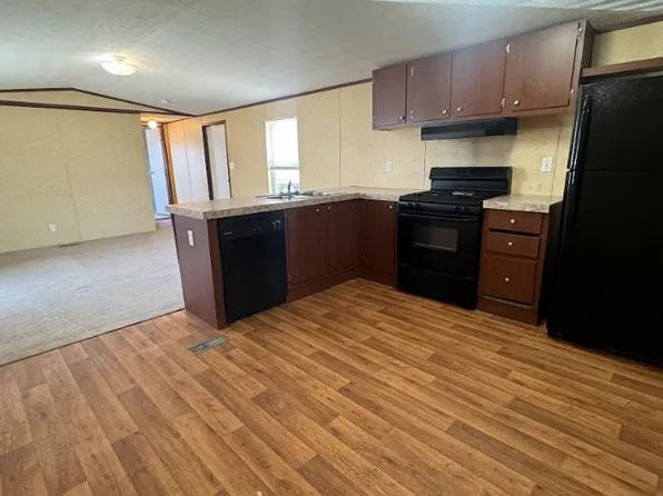 1272 W Lyons St Space 19, Laramie, WY 82072