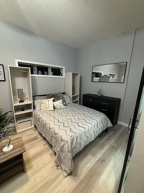 Beautiful Furnished Studio in Central Location — Photo 2