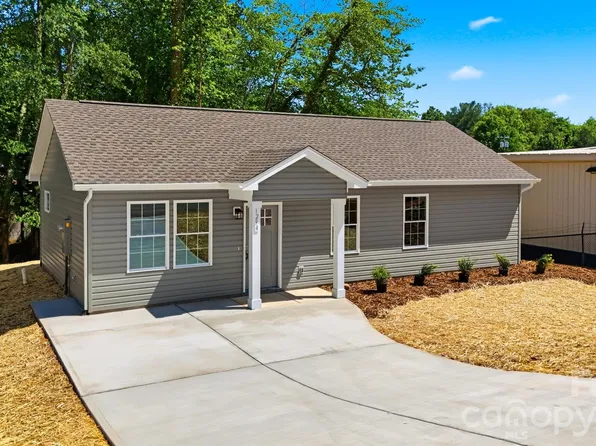 1294 18th St NE, Hickory, NC 28601