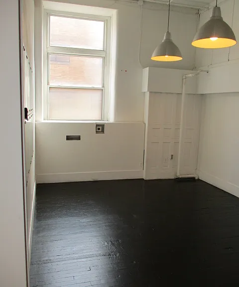 1401 Central Pkwy #100 — Photo 14