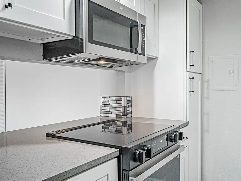 12141 Melody Dr #301 — Photo 21