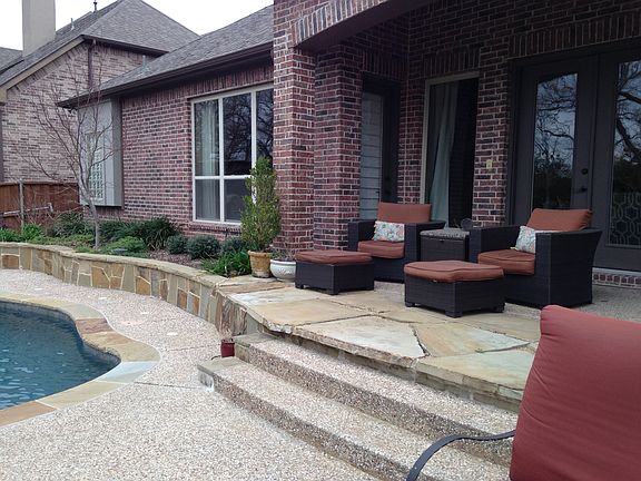 3rd image of 412 Preston Creek Dr
