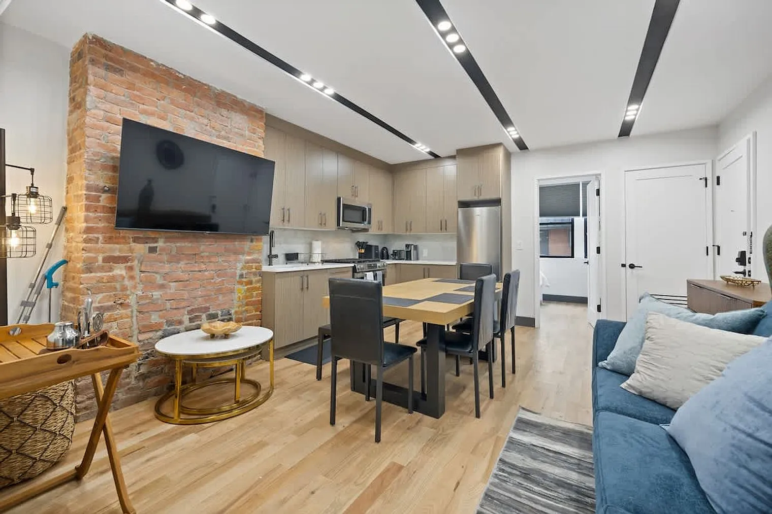3 bed, 2.0 bath, 1496 sqft, $4,626 — Photo 1
