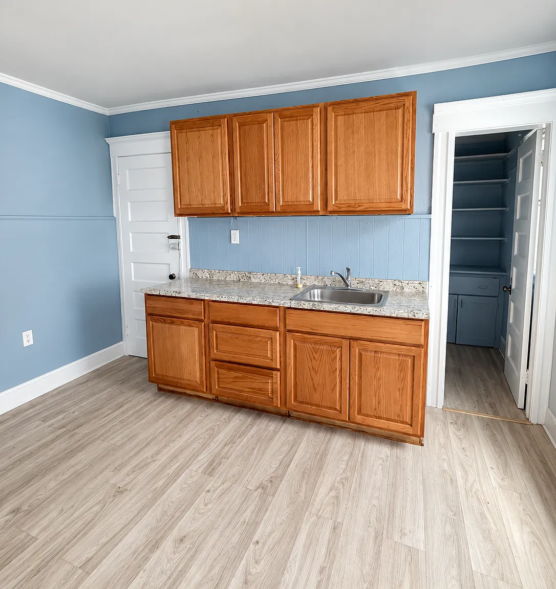 3 bed, $2,200 — Photo 3
